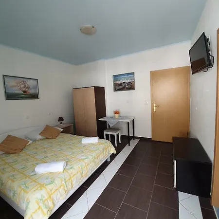 Tomo Makarska