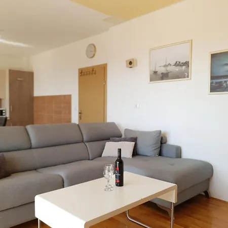 Tomo * Макарска